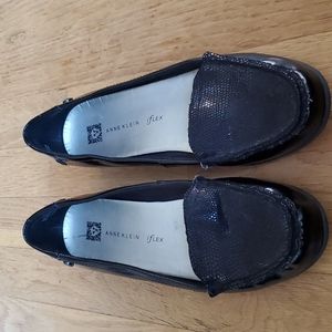 Anne Klein iflex AKEvolved black flats 8.5